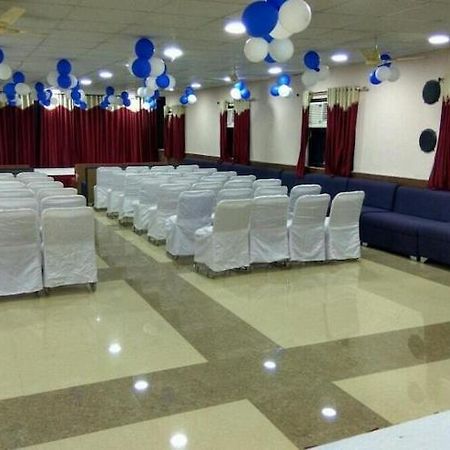 Hotel Sukh Sagar Gwalior Exterior foto